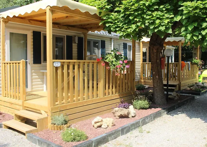 Delfino * Αλμπένγκα