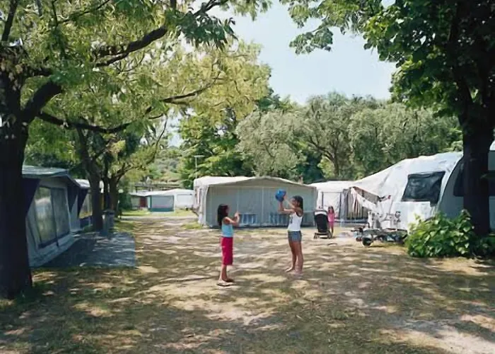 Delfino Parque de Campismo Albenga